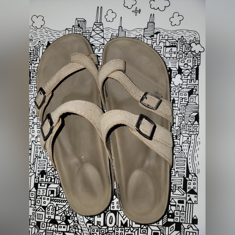 Birkenstock style Madden Girl shoes 6.5